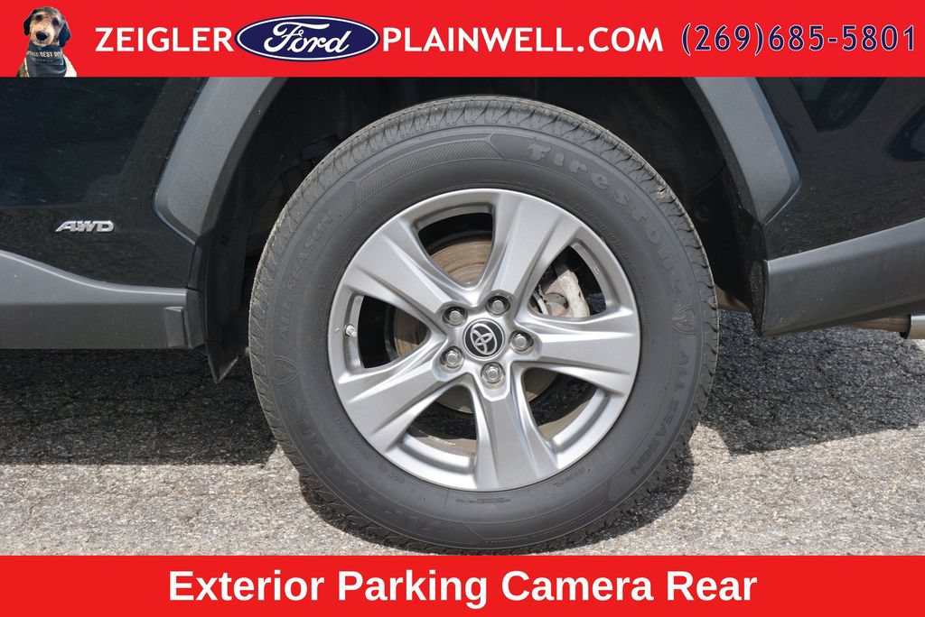 Used 2022 Toyota RAV4 LE AWD/4WD image 9