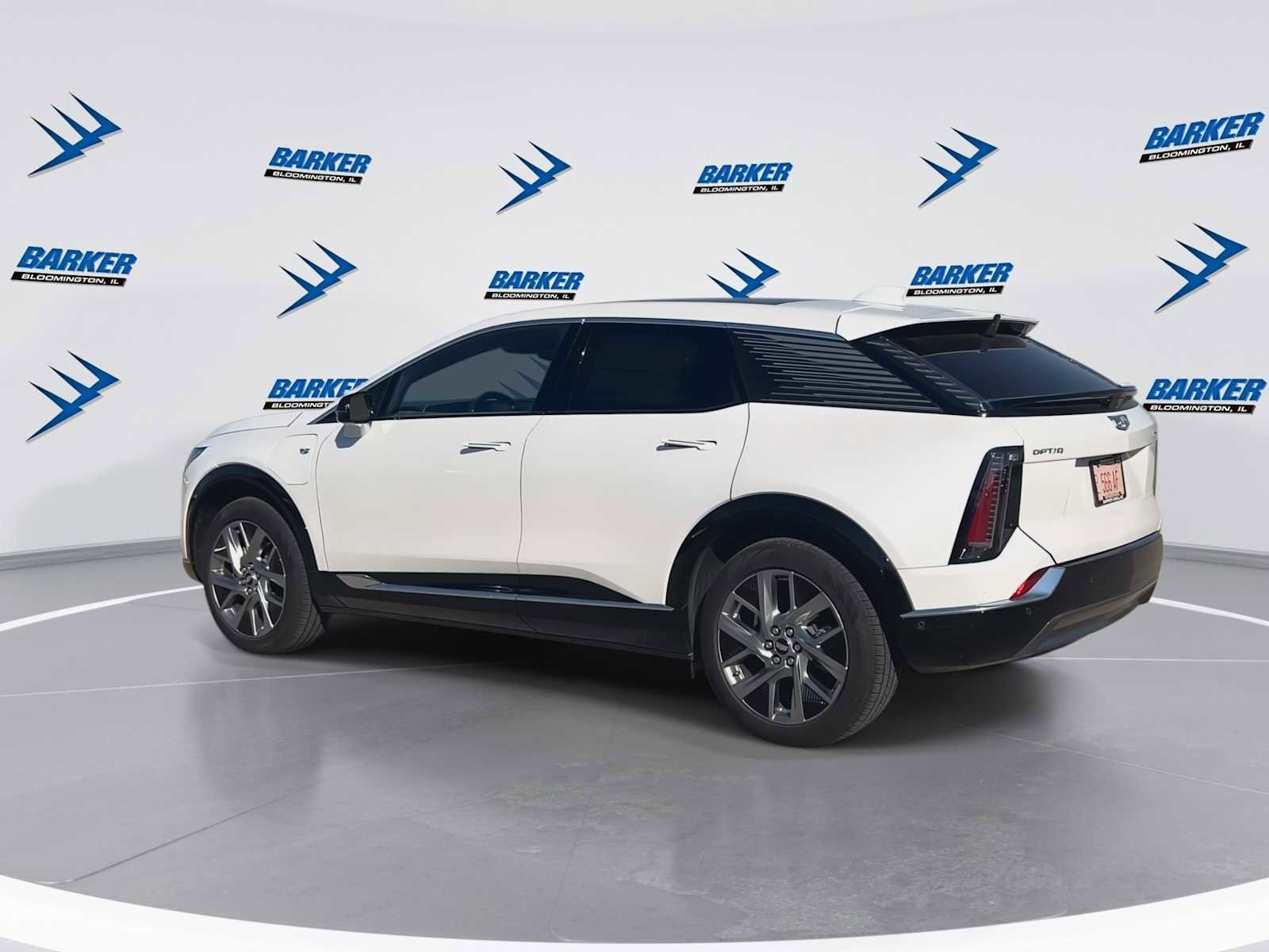 New 2025 Cadillac Optiq Luxury 1 image 6