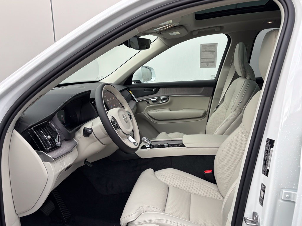 New 2026 Volvo XC90 B6 Ultra w/ Protection Package AWD/4WD image 15