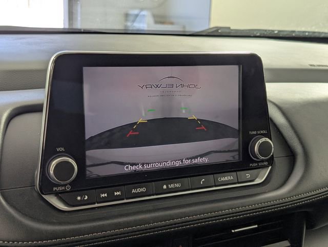Used 2024 Nissan Rogue SV image 23