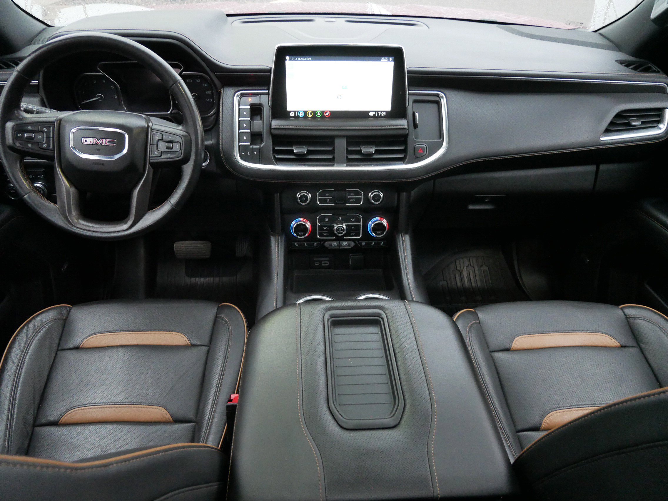 Used 2021 GMC Yukon XL AT4 w/ Rear Media and Nav Package AWD/4WD image 13