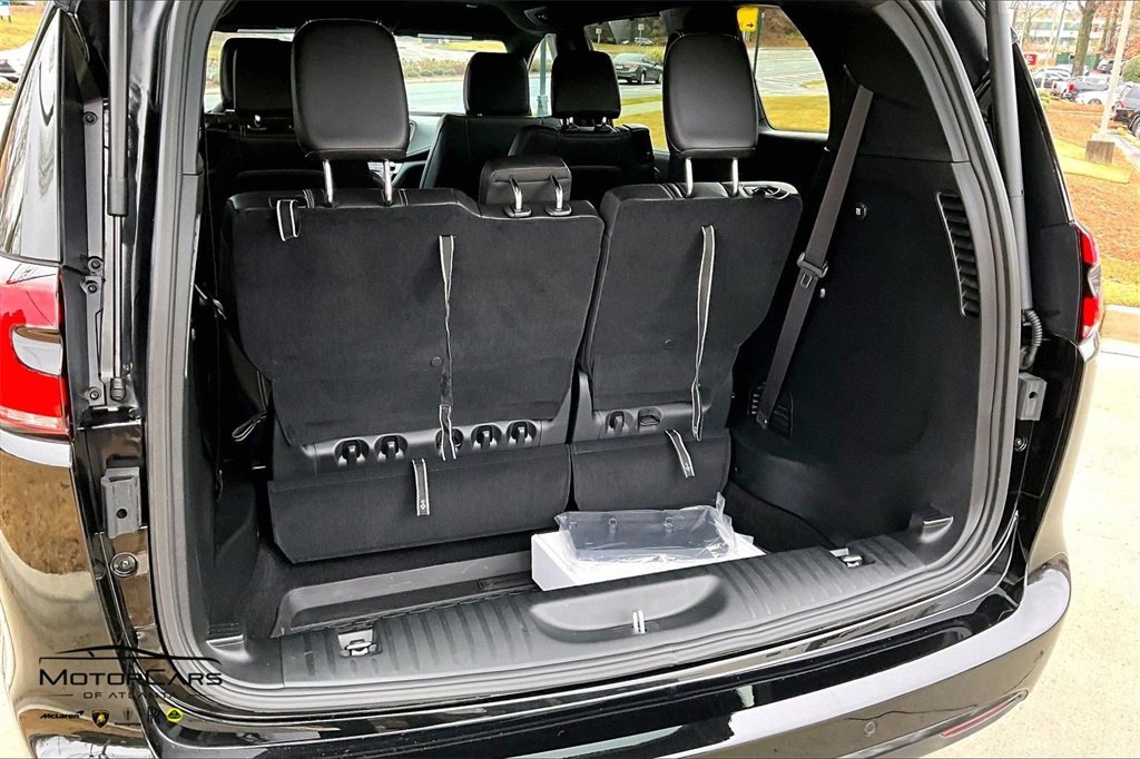 Used 2025 Chrysler Pacifica Select image 34