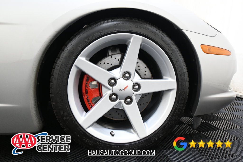 Used 2005 Chevrolet Corvette Convertible w/ Preferred Equipment Group RWD image 36