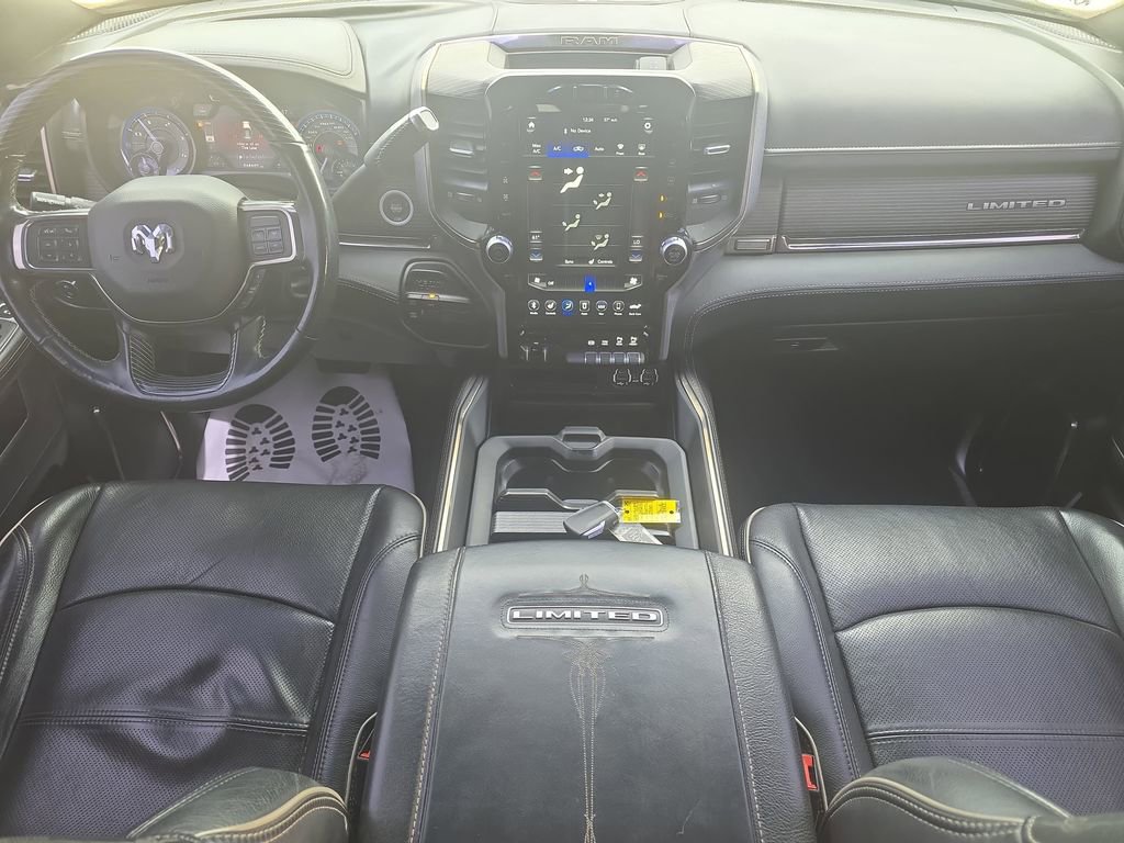 Used 2020 RAM 2500 Limited w/ Black Appearance Package AWD/4WD image 9