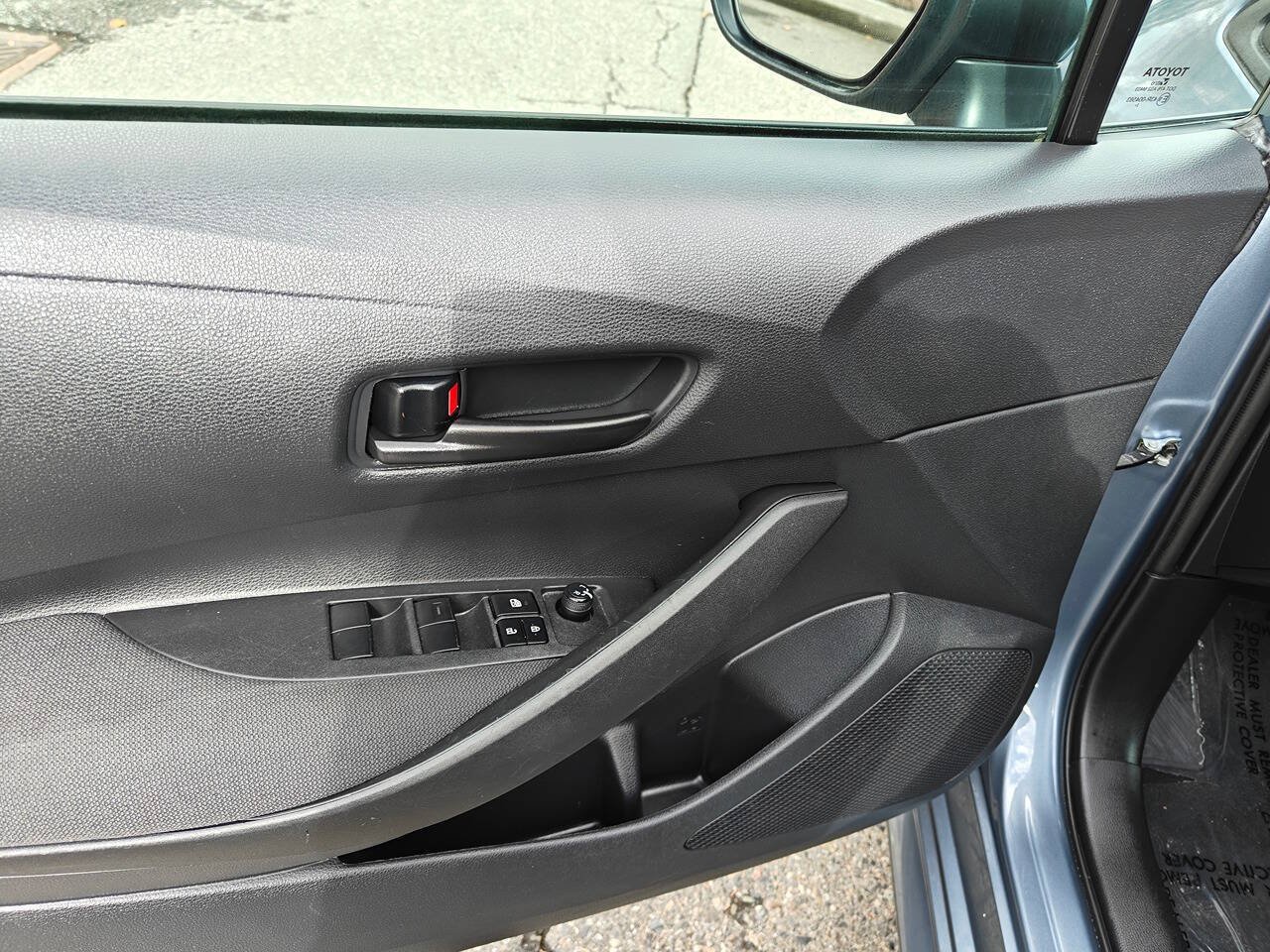 Used 2023 Toyota Corolla LE FWD image 19