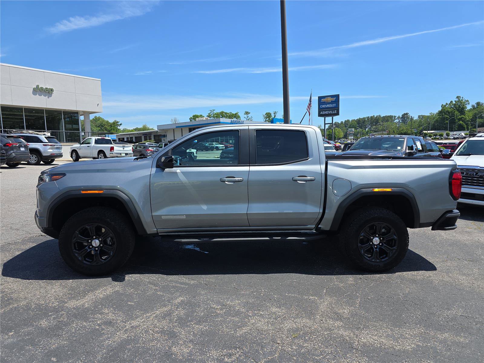 Used 2023 GMC Canyon Elevation RWD image 6