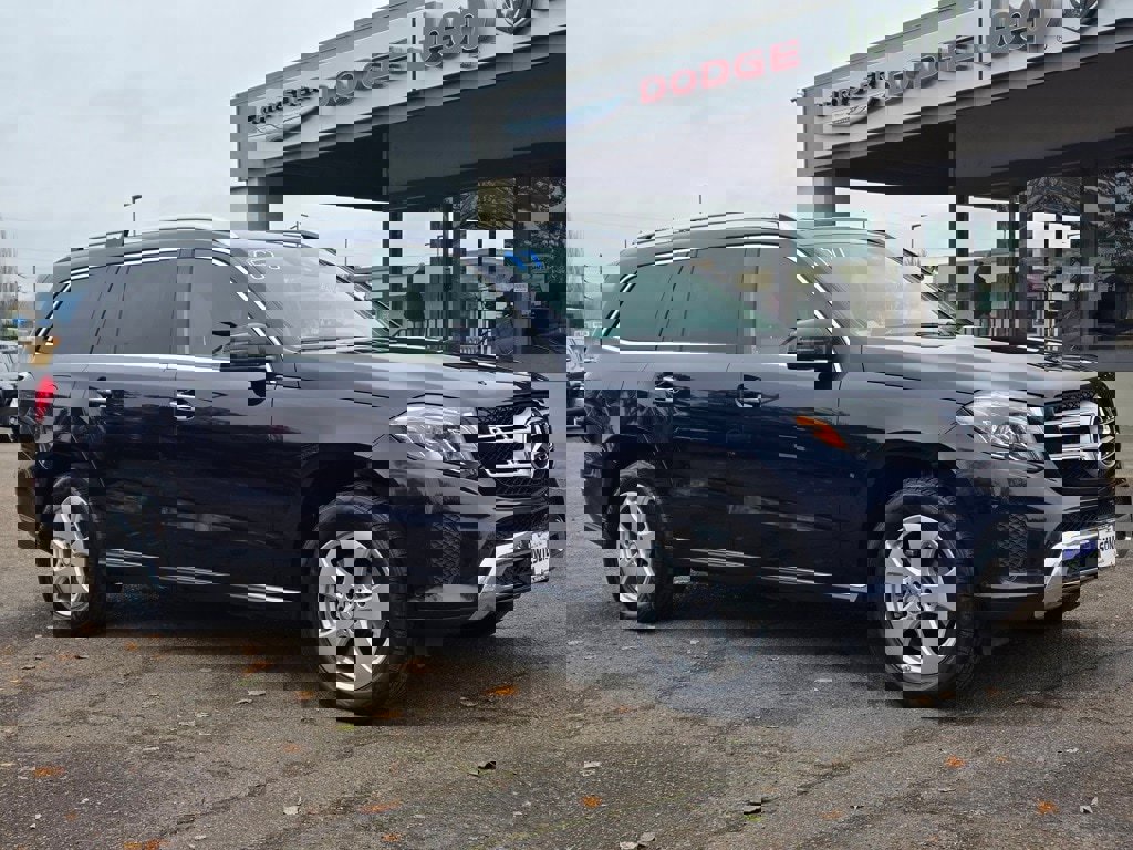 Used 2017 Mercedes-Benz GLS 450 4MATIC image 33