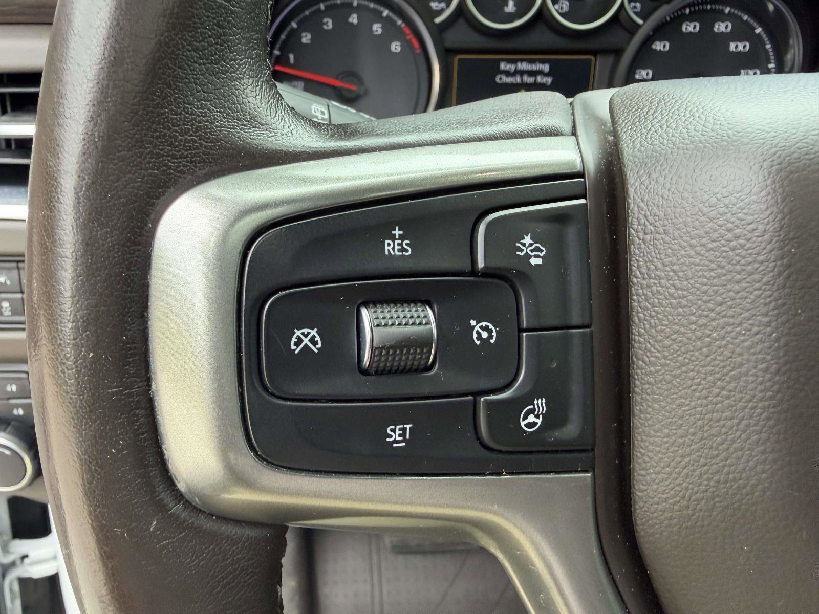 Used 2021 Chevrolet Tahoe Z71 w/ Luxury Package AWD/4WD image 10