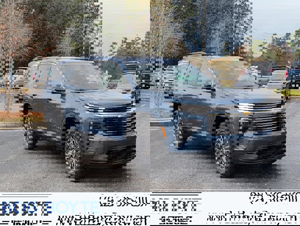 Certified 2026 Chevrolet Traverse LT w/ LPO, Floor Liner Package image 1