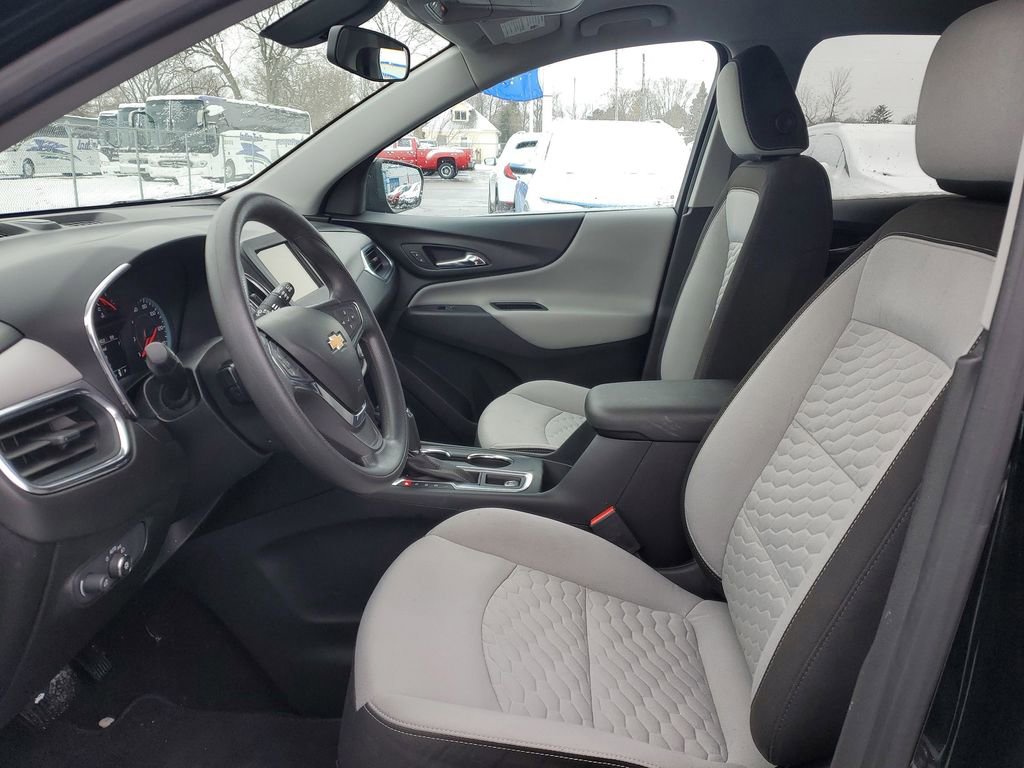 Used 2019 Chevrolet Equinox LS w/ LS Convenience Package image 5