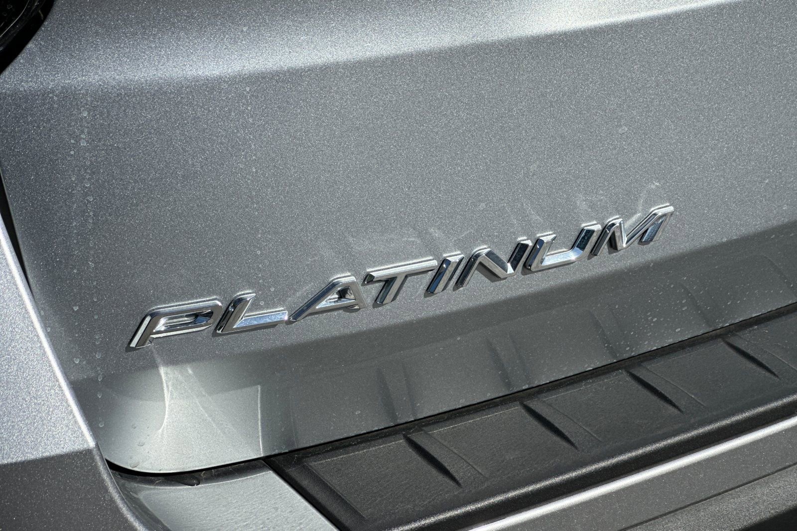 Used 2025 Ford Explorer Platinum w/ Ultimate Package image 8