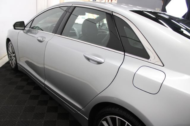 Used 2020 Lincoln MKZ Hybrid w/ Convenience Package FWD image 9