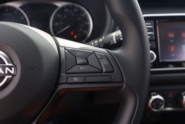 New 2025 Nissan Kicks Play S image 27