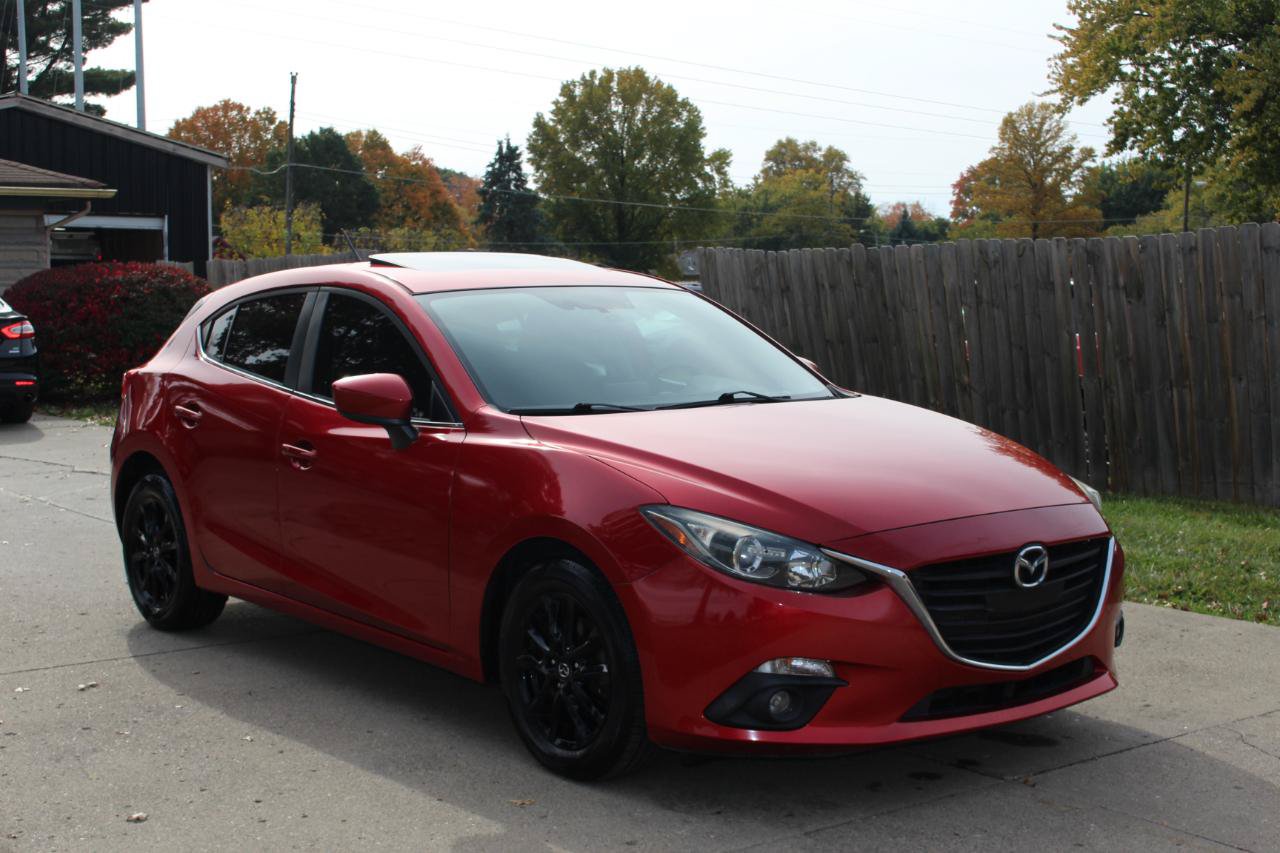 Used 2016 MAZDA MAZDA3 i Touring FWD image 2