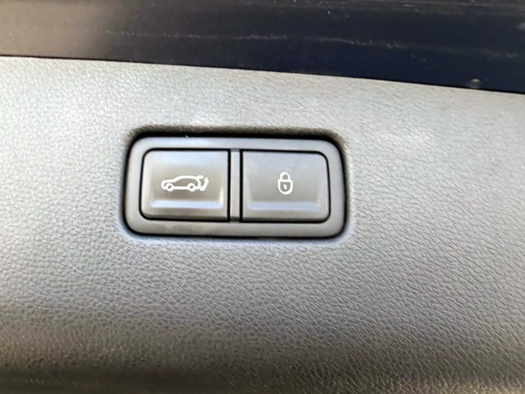 Certified 2023 Genesis GV70 3.5T Sport w/ Sport Prestige Package image 8