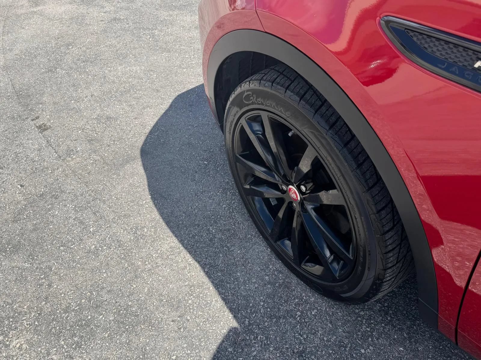 Used 2019 Jaguar E-PACE R-Dynamic HSE AWD/4WD image 10