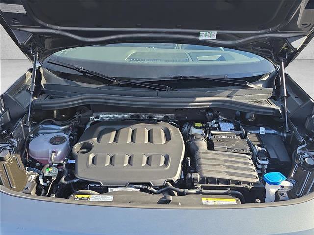 New 2026 Volkswagen Tiguan SE R-Line image 19