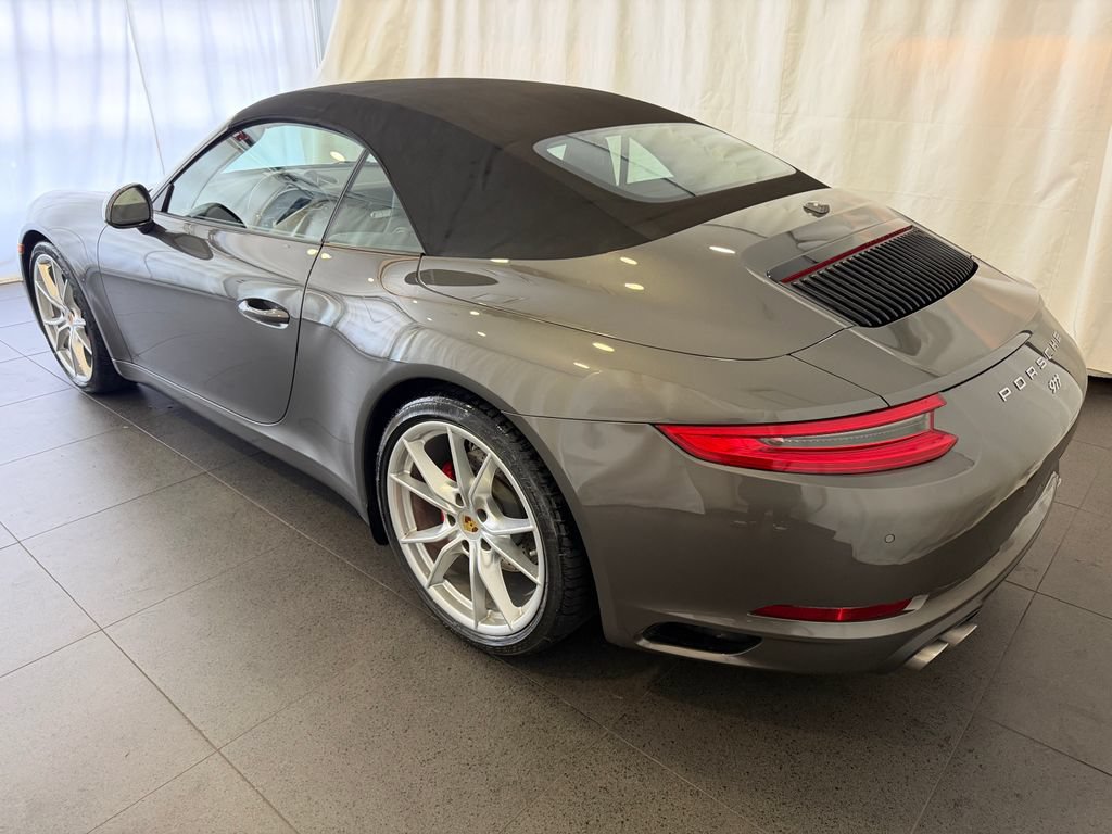 Used 2017 Porsche 911 Carrera S RWD image 3