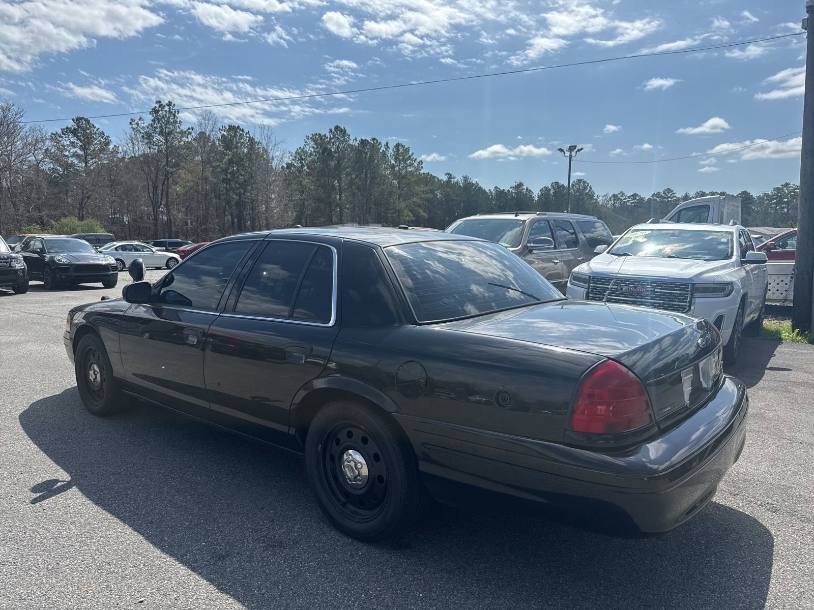 Used 2011 Ford Crown Victoria Police Interceptor RWD image 4