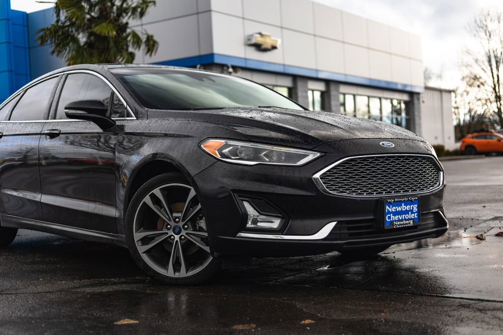 Used 2020 Ford Fusion Titanium image 3
