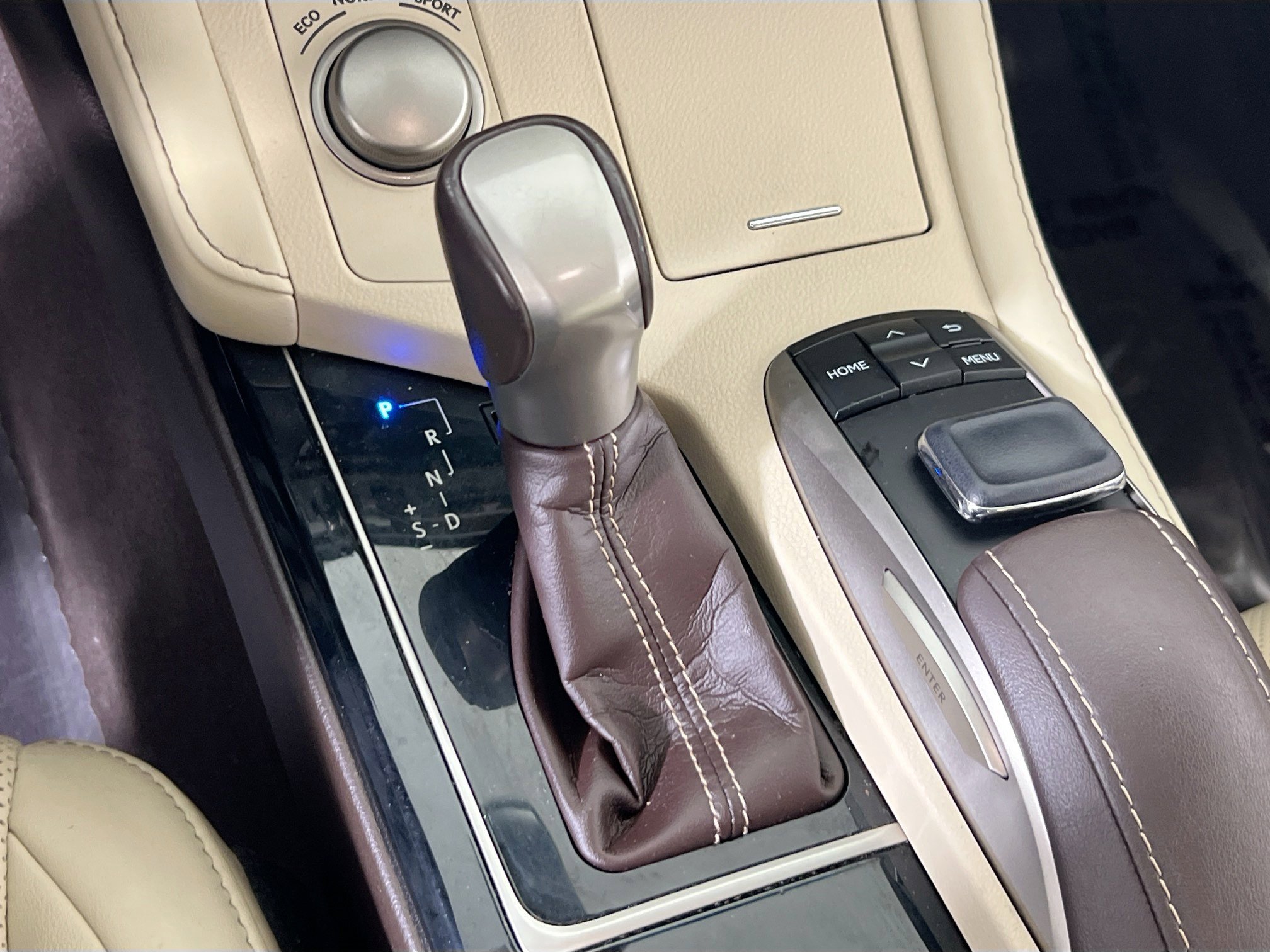 Used 2018 Lexus ES 350 w/ Navigation System Package image 16