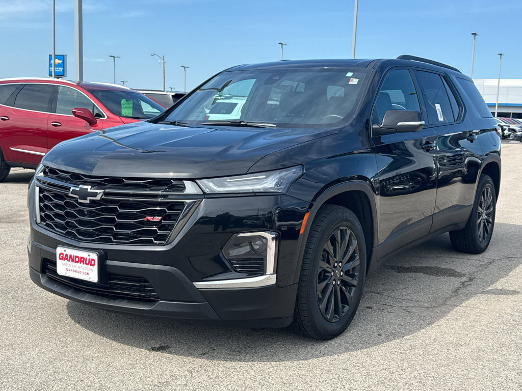 Certified 2022 Chevrolet Traverse RS w/ LPO, Floor Liner Package AWD/4WD image 2