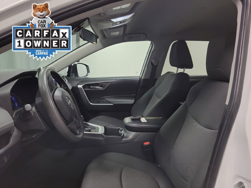Used 2024 Toyota RAV4 XLE AWD/4WD image 16