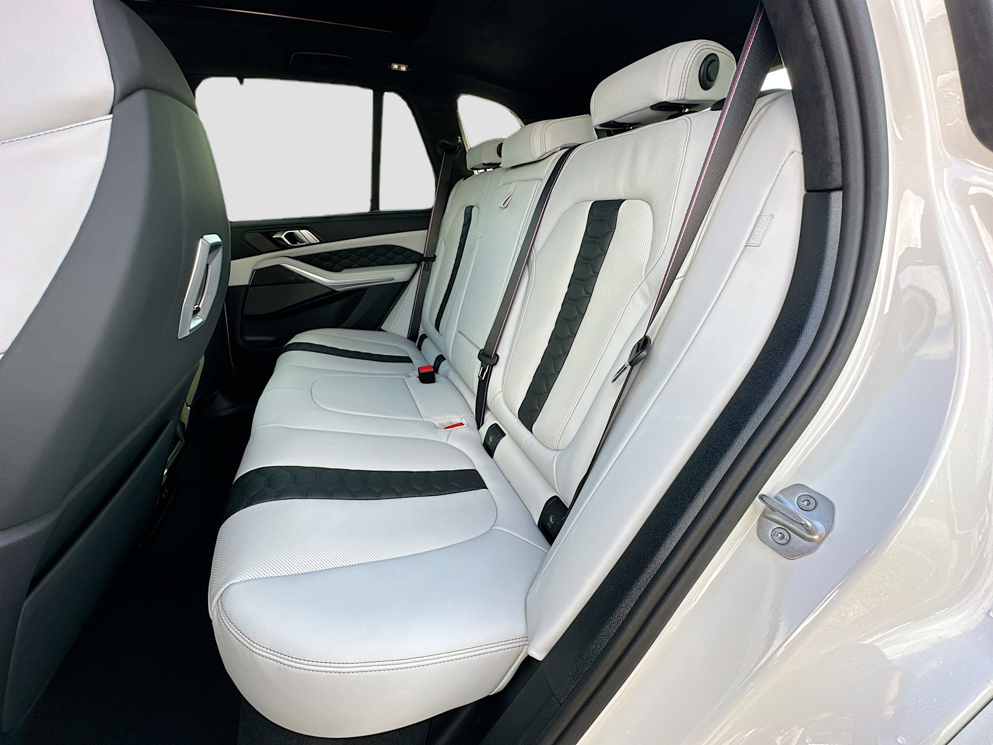 New 2026 BMW X5 M Competition w/ Executive Package AWD/4WD image 19