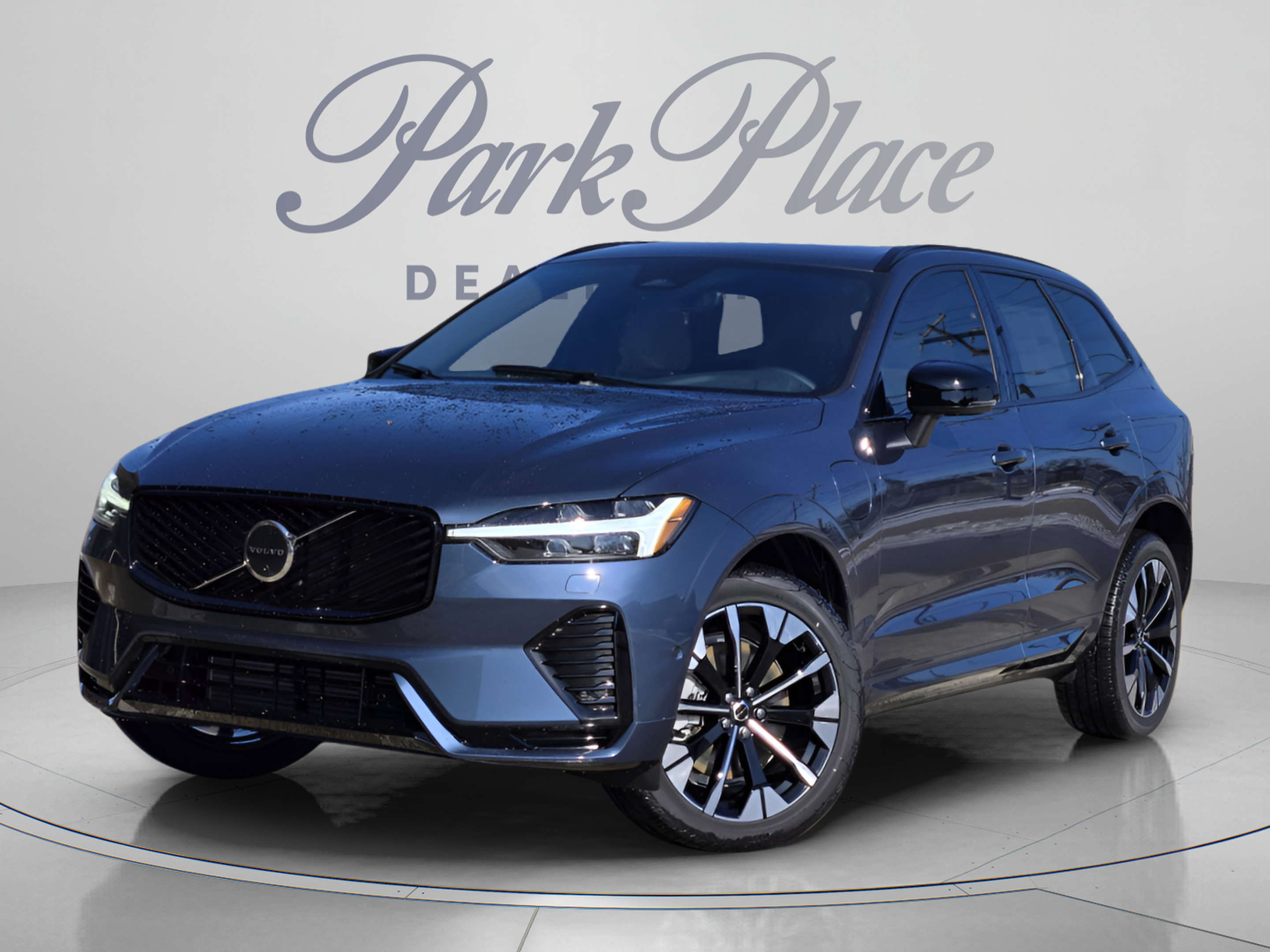 Used 2026 Volvo XC60 T8 Plus w/ Protection Package Premier AWD/4WD image 1