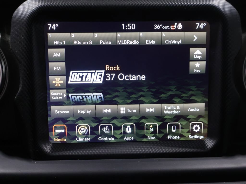 Used 2022 Jeep Gladiator Overland w/ Cold Weather Group image 29