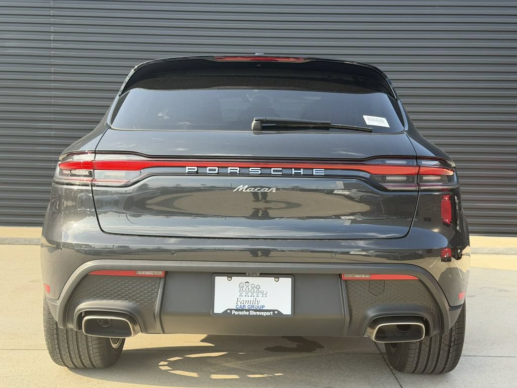 New 2026 Porsche Macan AWD/4WD image 4