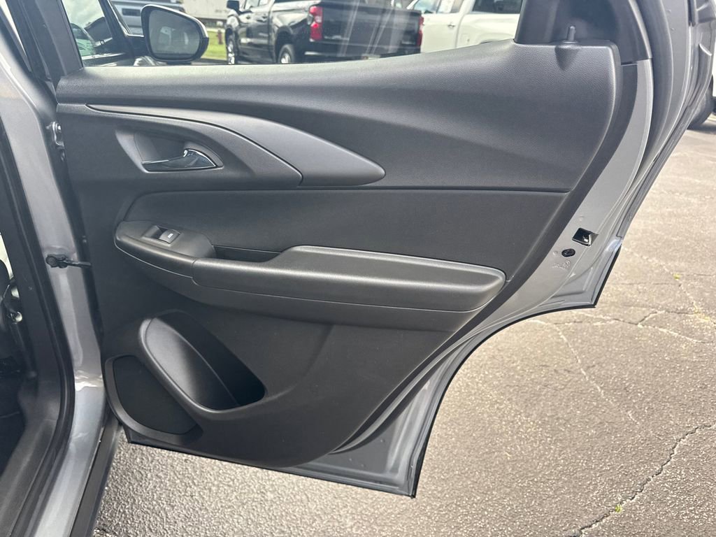 Used 2023 Chevrolet TrailBlazer ACTIV image 17