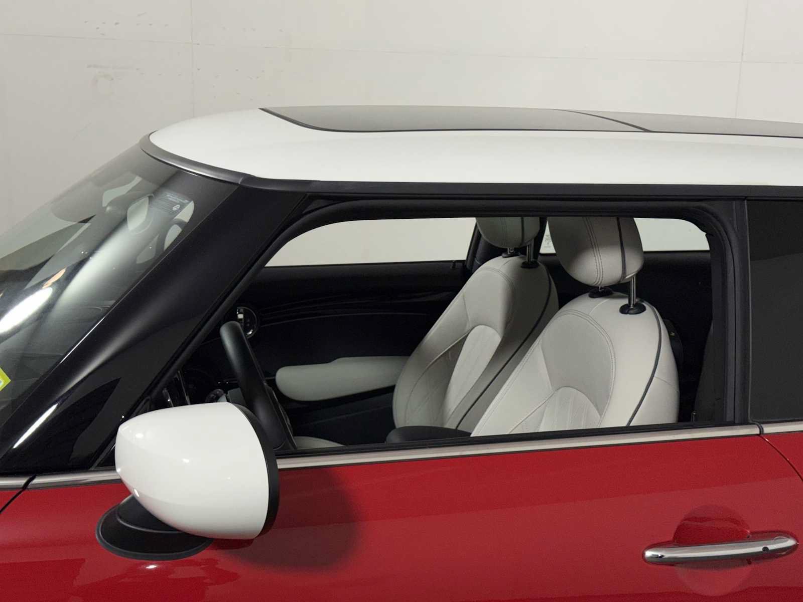 Used 2024 MINI Cooper SE FWD image 29