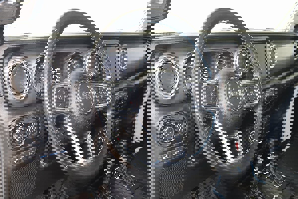 Used 2021 Jeep Wrangler Unlimited Rubicon 4xe image 6