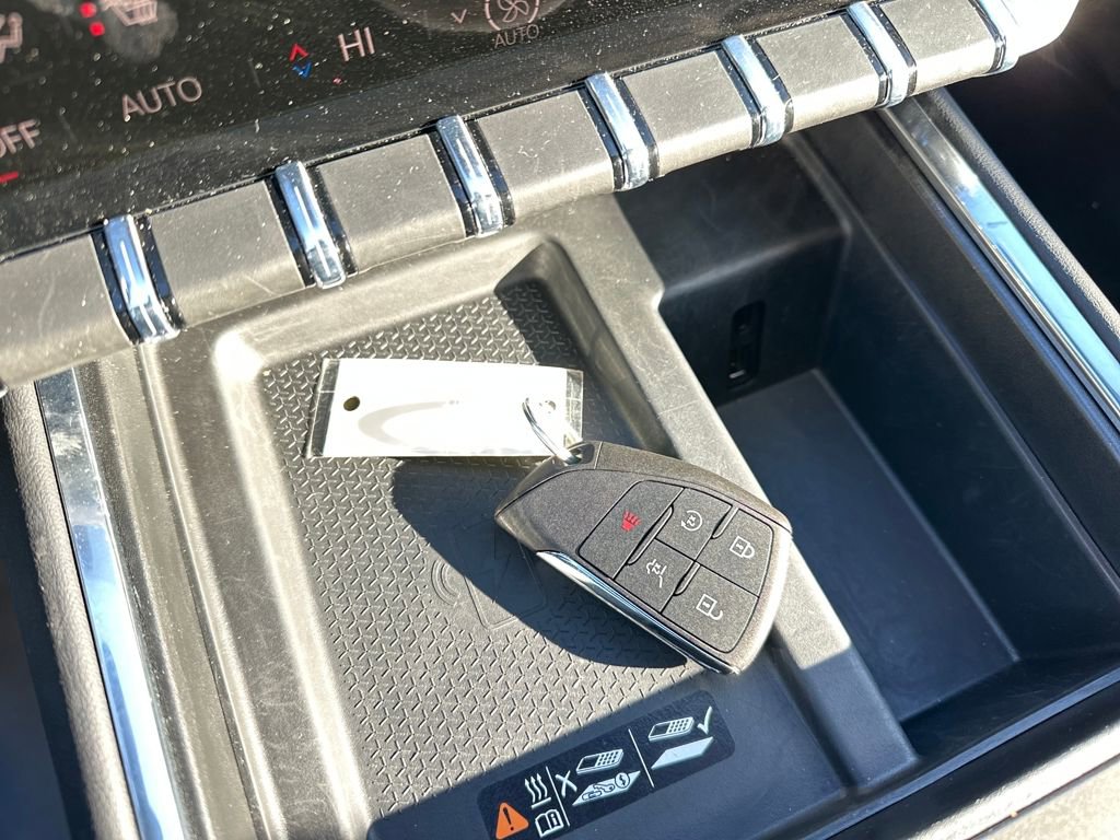 Used 2025 GMC Acadia Elevation image 30