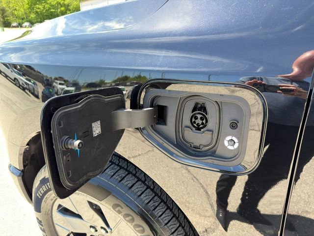 Used 2024 Ford F150 Lightning Lariat AWD/4WD image 15