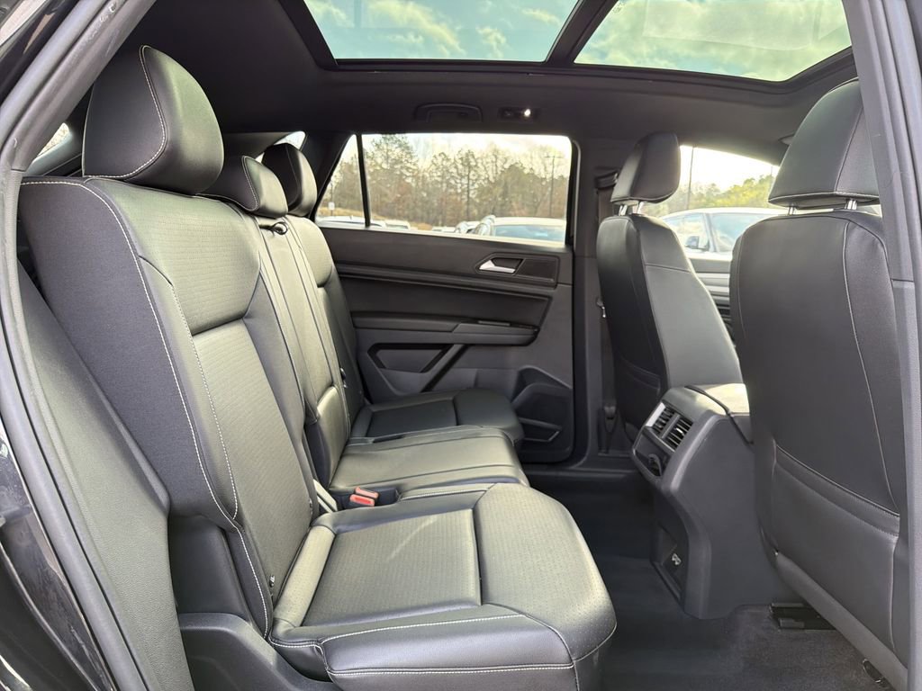 Used 2020 Volkswagen Atlas Cross Sport SEL image 15