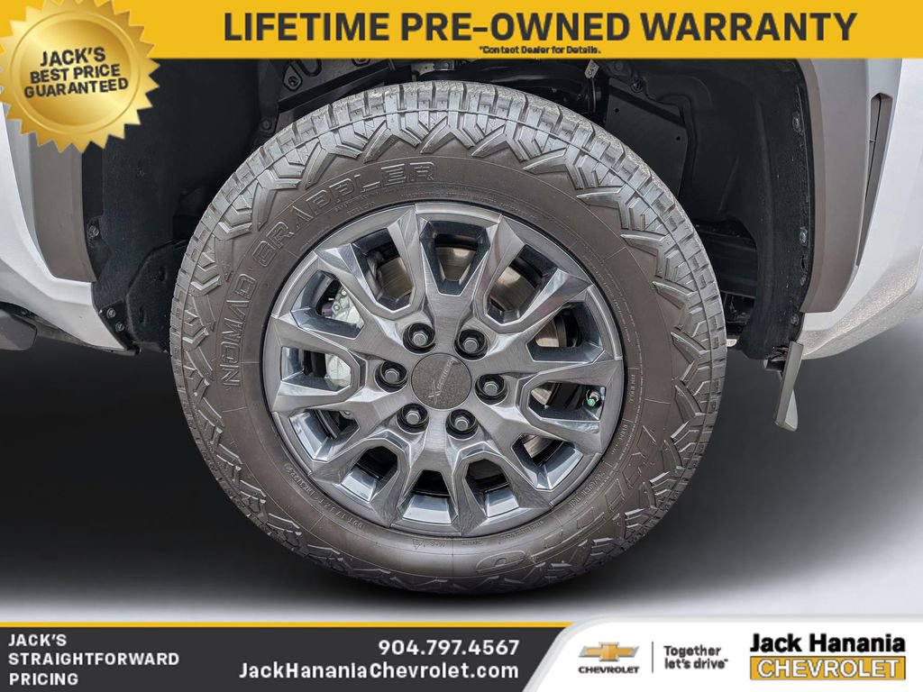 Used 2025 Toyota 4Runner SR5 image 10