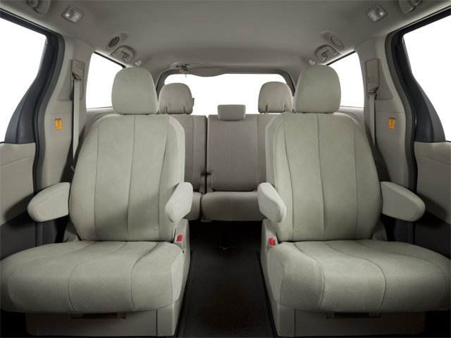 Used 2011 Toyota Sienna XLE w/ Premium Pkg FWD image 15