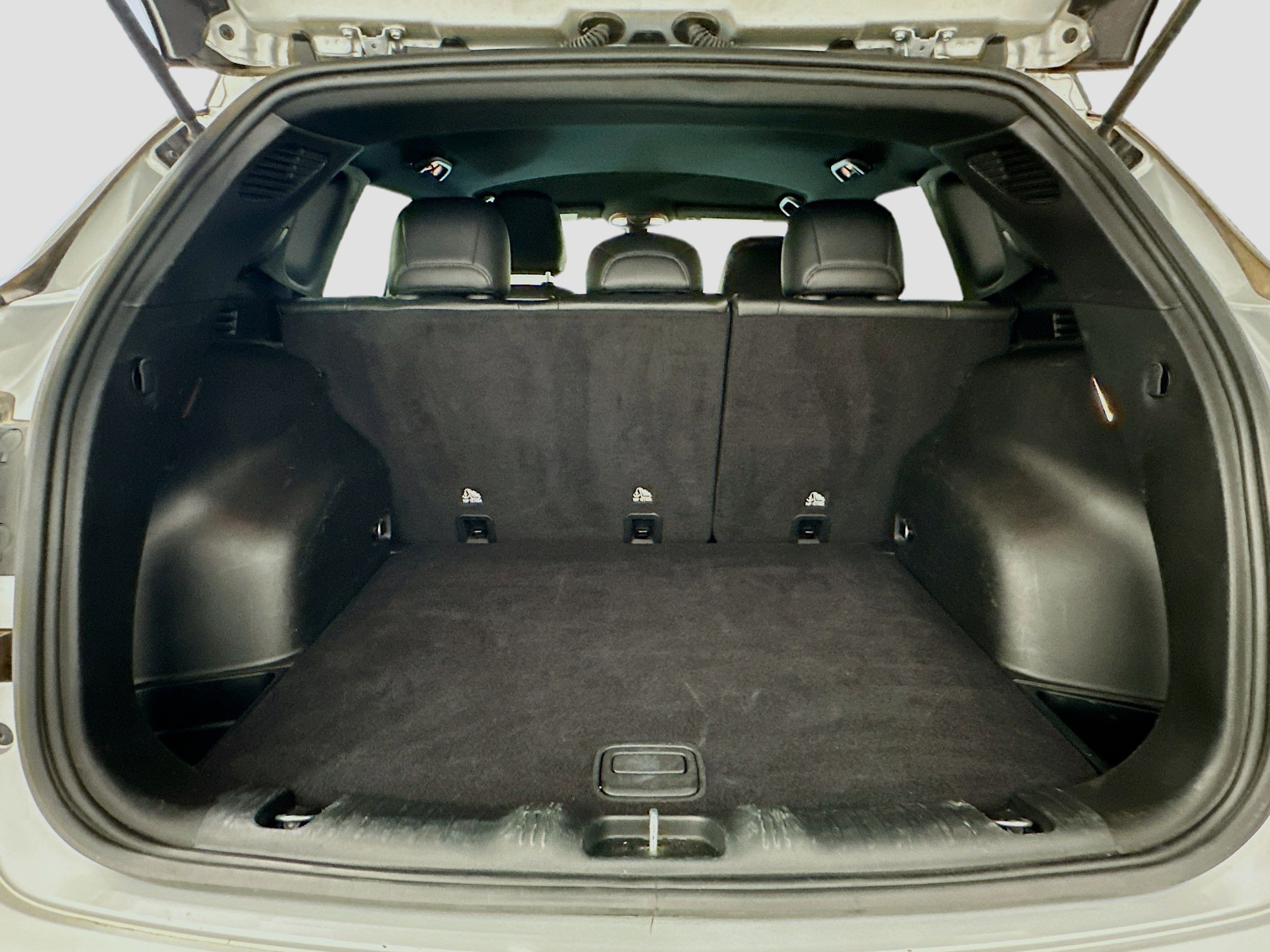 Used 2025 Jeep Compass Limited image 29