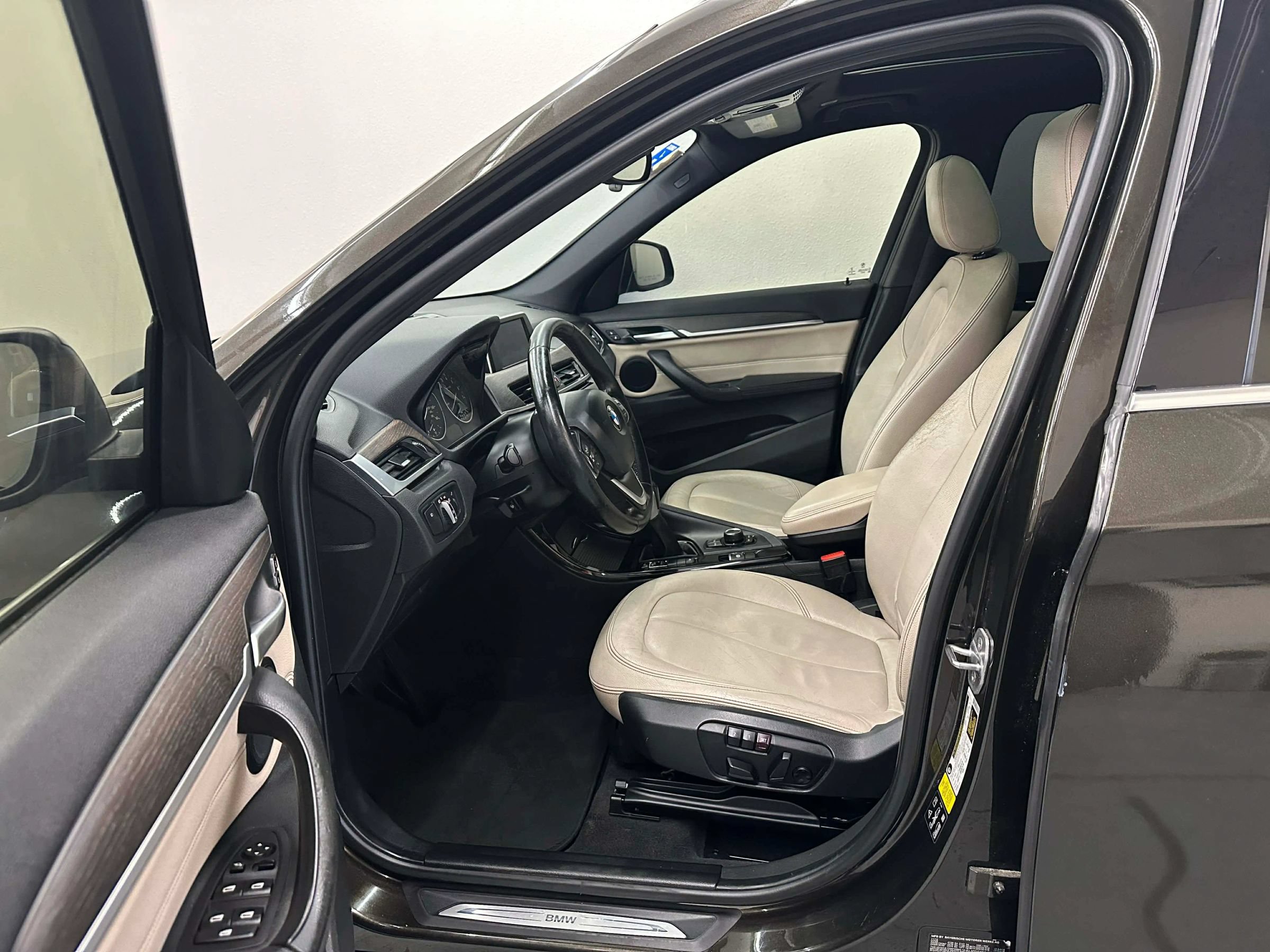 Used 2016 BMW X1 xDrive28i AWD/4WD image 42