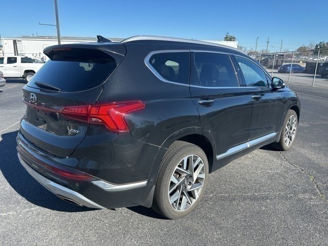 Used 2023 Hyundai Santa Fe Calligraphy w/ Cargo Package image 4