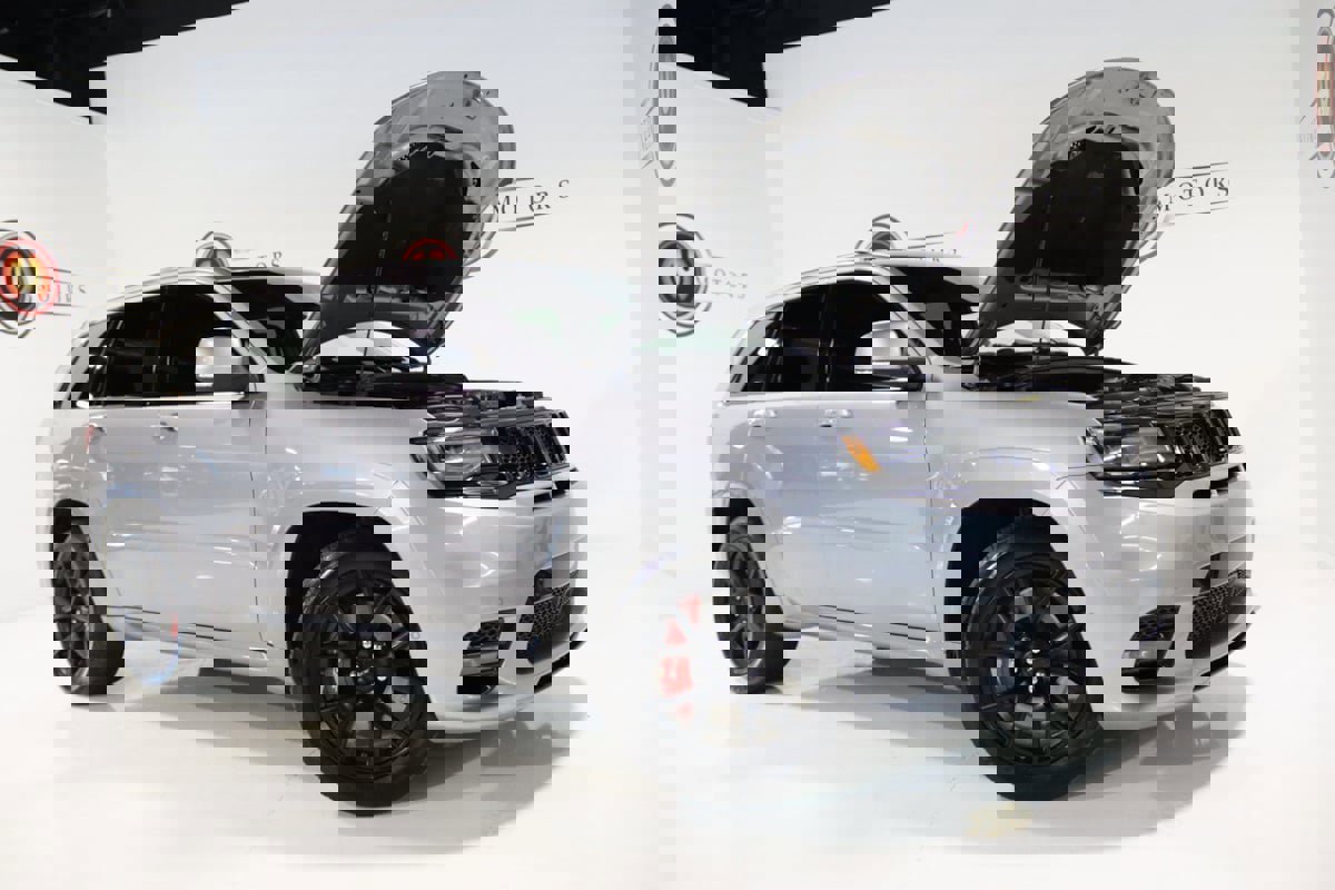 Used 2021 Jeep Grand Cherokee SRT w/ Trailer Tow Group IV image 27