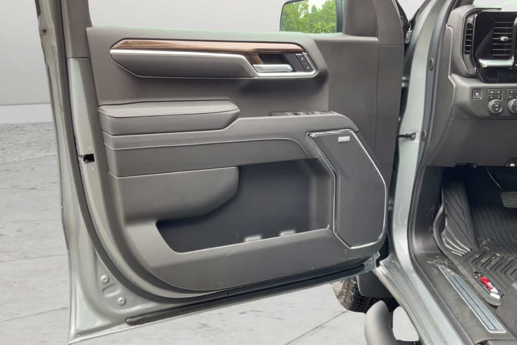 New 2026 Chevrolet Silverado 1500 LT Trail Boss w/ LT Trail Boss Premium Package AWD/4WD image 9