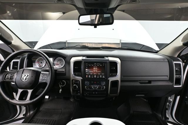 Used 2017 RAM 1500 Classic SLT AWD/4WD image 23