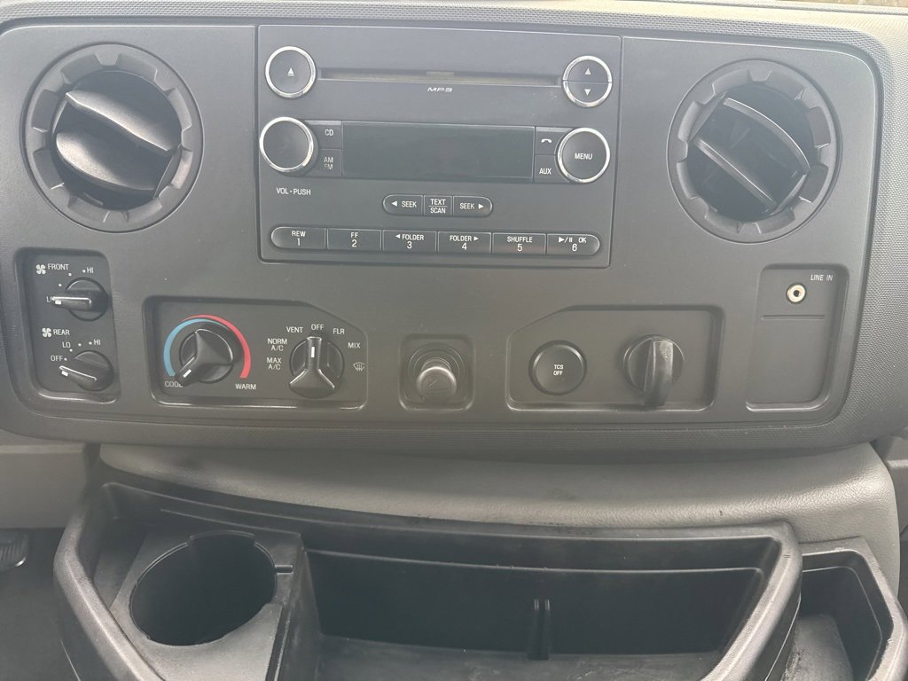 Used 2012 Ford E-150 and Econoline 150 XLT image 14