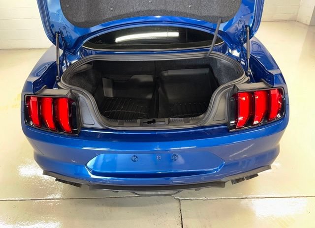Used 2022 Ford Mustang GT Premium w/ Black Accent Package RWD image 10