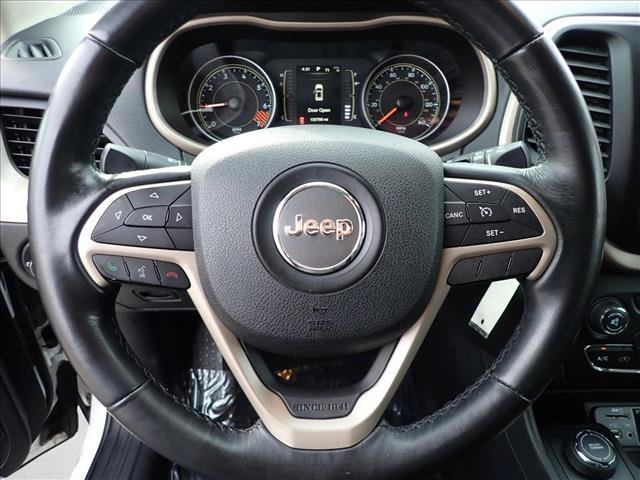 Used 2015 Jeep Cherokee Latitude AWD/4WD image 12