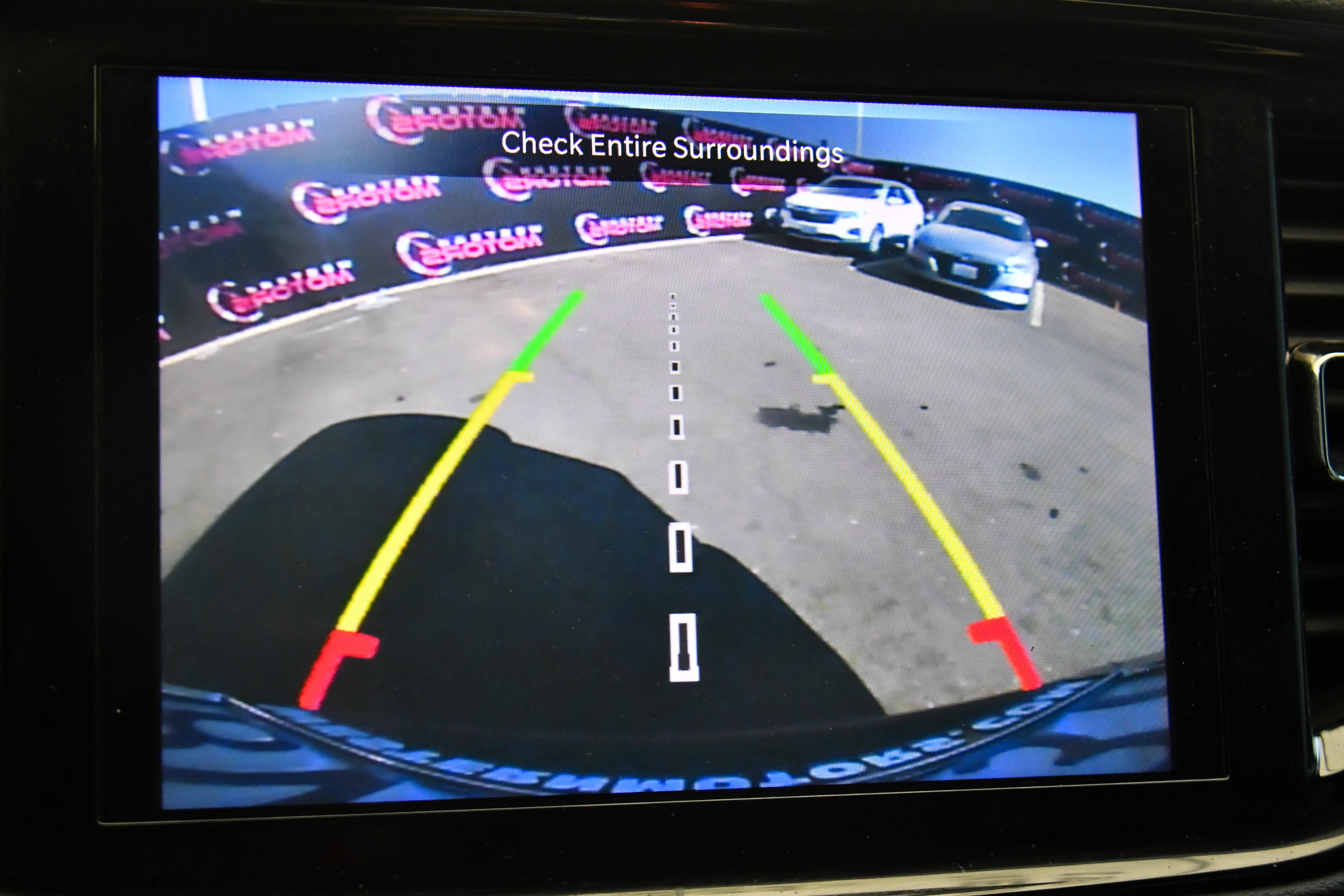 Used 2021 Dodge Durango R/T w/ Technology Group RWD image 19