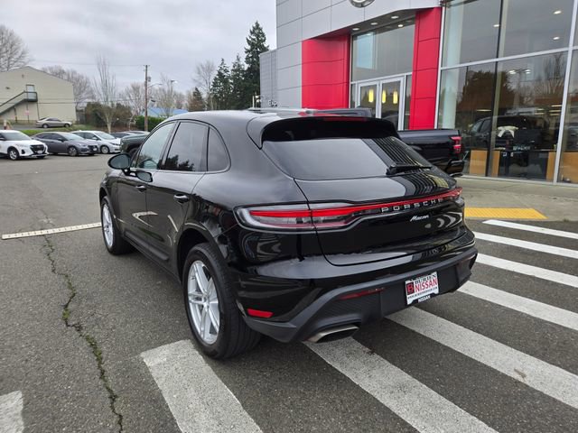 Used 2024 Porsche Macan AWD/4WD image 9